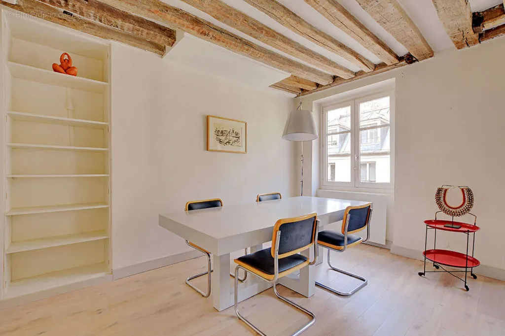 Salle à manger - Appartement T3 avec Beaux Volumes dans Quartier Recherché