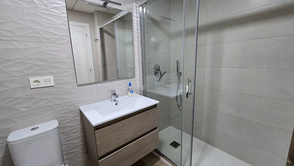 Bagni - Apartment with Private Garden in Finestrat