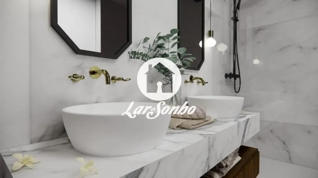 Bathrooms - Luxury Villa with River Views in Esposende