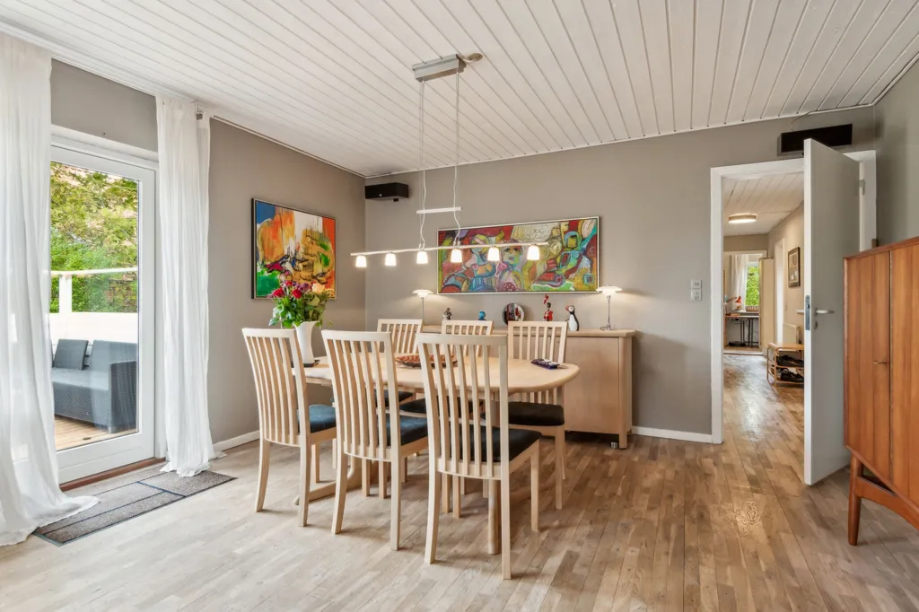 5-toaline maja asukohas Aalborg SØ