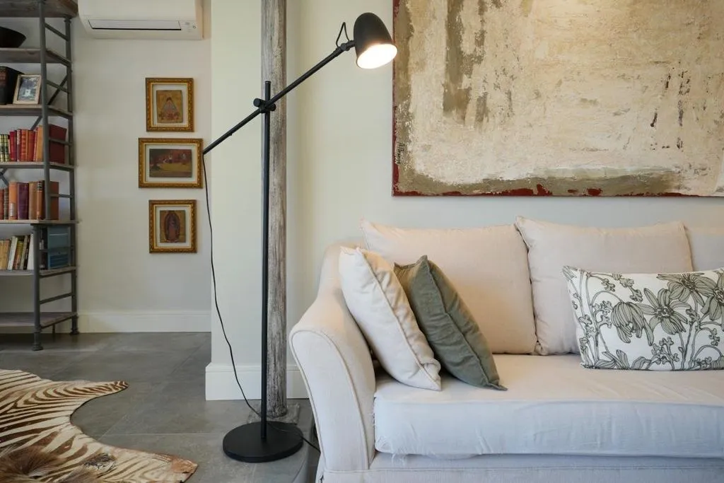 Séjour - Luxury Apartment with High Ceilings in Madrid