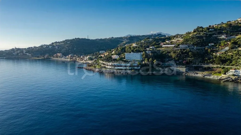 Vista aerea - Luxury Flat with Seafront Balcony in Bordighera