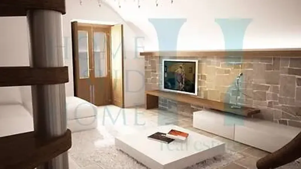 Rustic House for Renovation in Noto