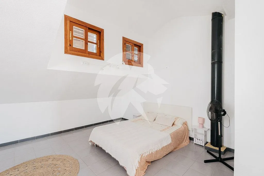 Magamistoad - House with Pool and Terrace in Almardà