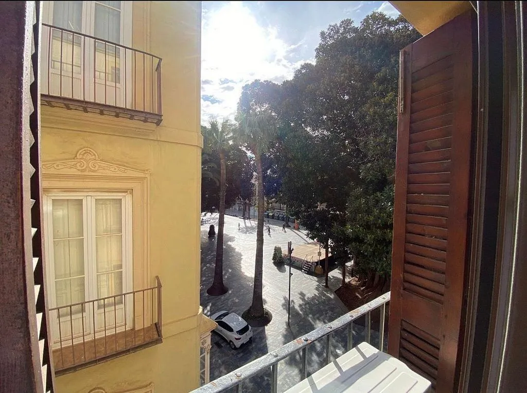 Balcone - Modernised Flat with Balcony in Historic Centre