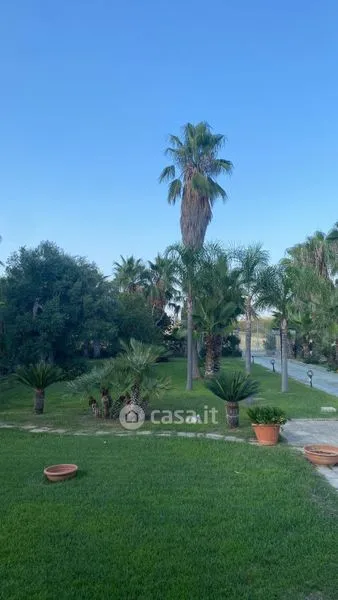 Aed - Rented Villa with Private Garden in Pisticci