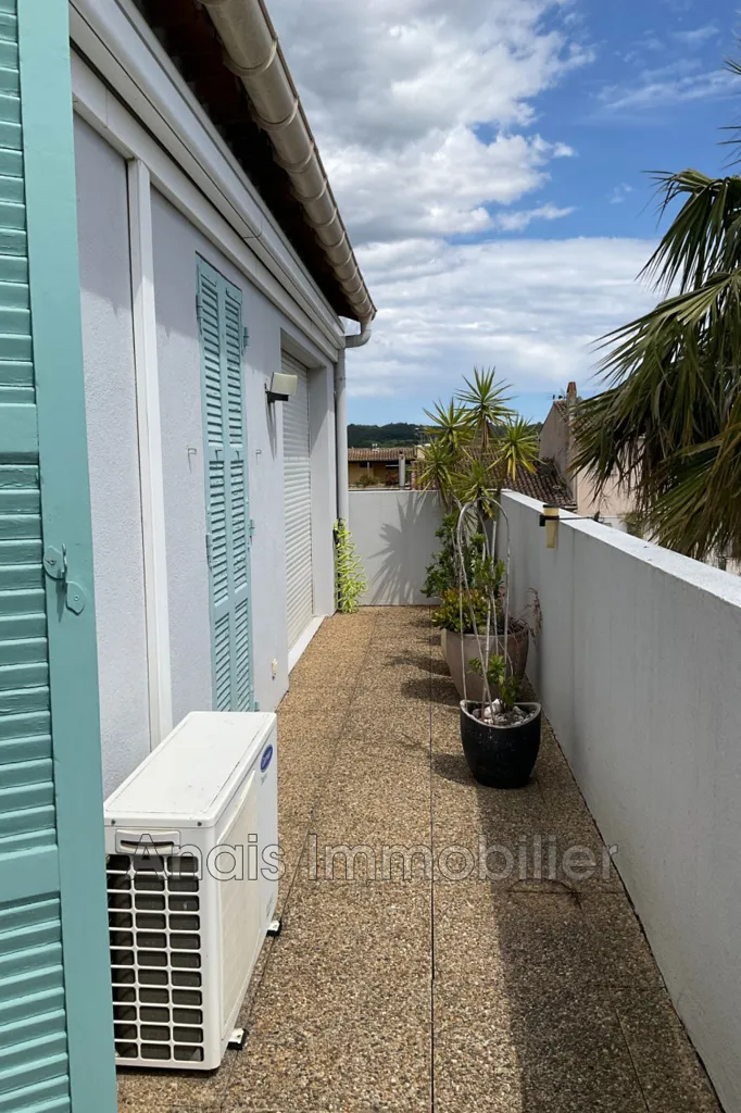 Terrass - 4-Bedroom Apartment with Terrace in Cogolin