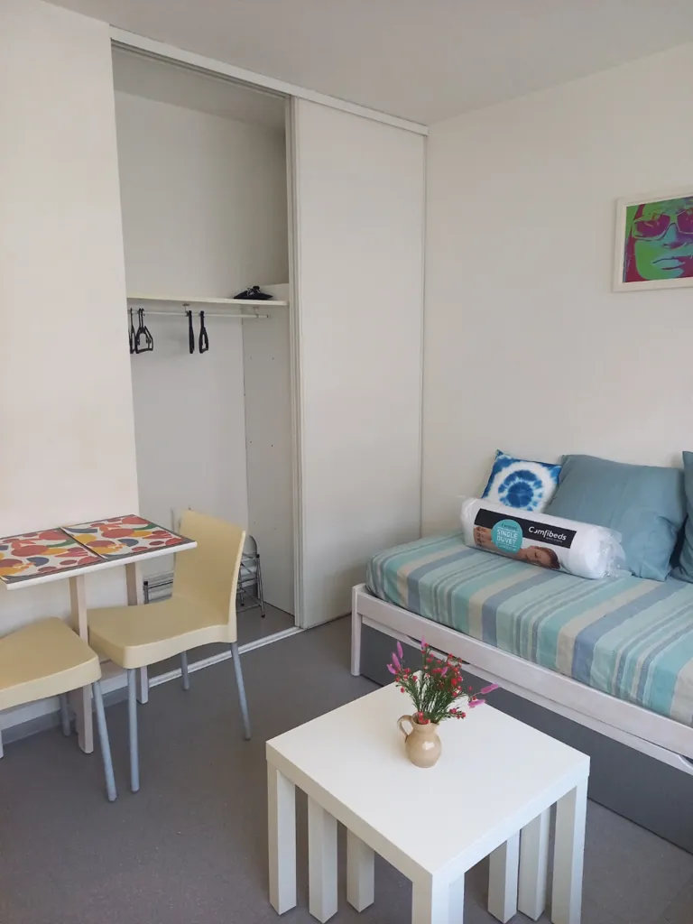 Chambres - Studio Meublé avec Parking à Montpellier