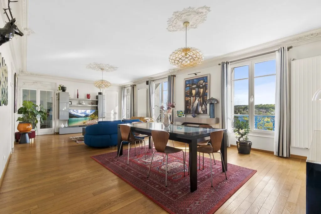 Elutuba - Luxury House with Panoramic View in Hardricourt