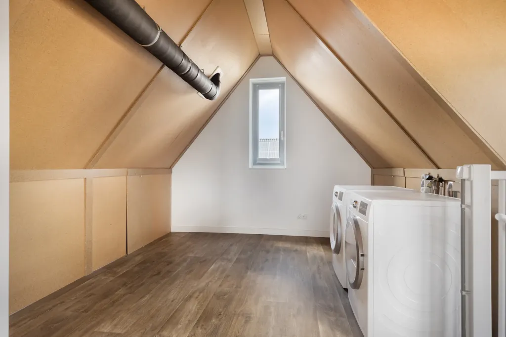 Pièces - Energetically Efficient Corner House with Garden in De Run