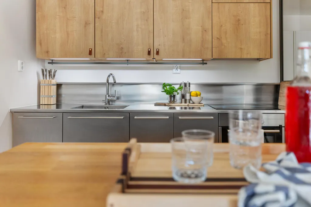 Cucina - Modern 2-Bedroom with West Balcony in Brf Arkaden