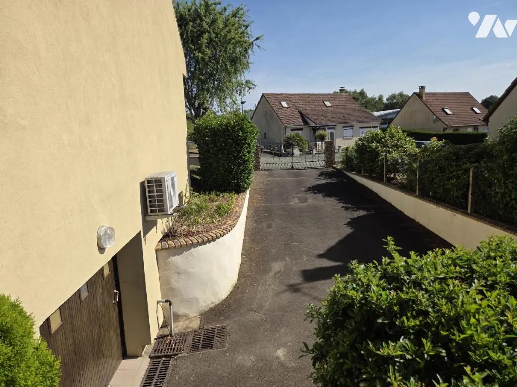 Esterno - Detached House with Terrace in La Milesse