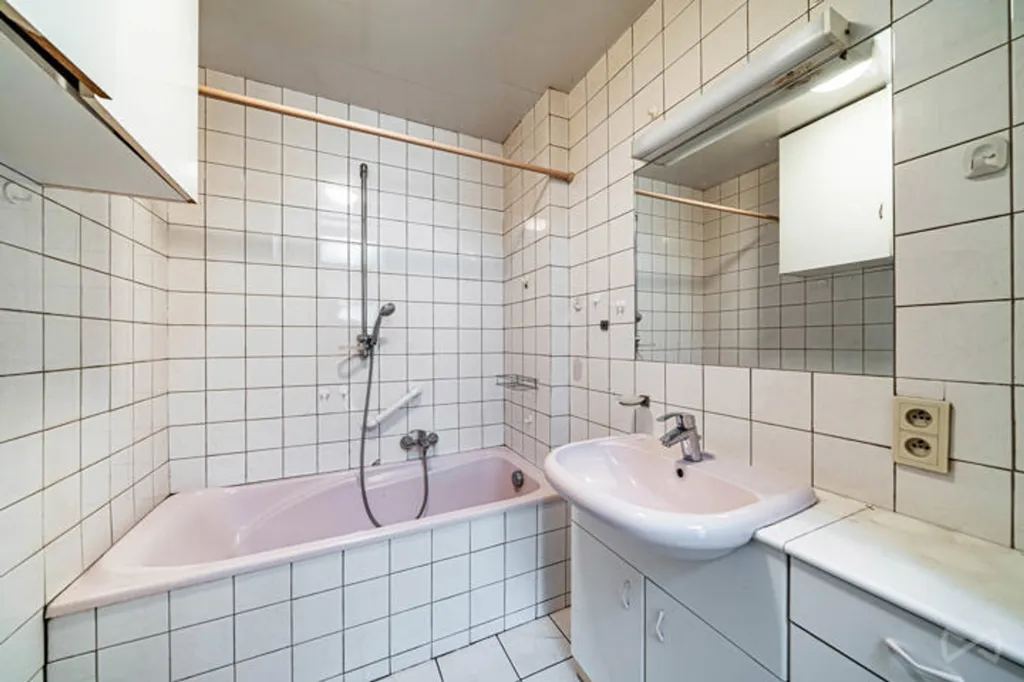 Bagni - House with Garden and Terrace in Waremme