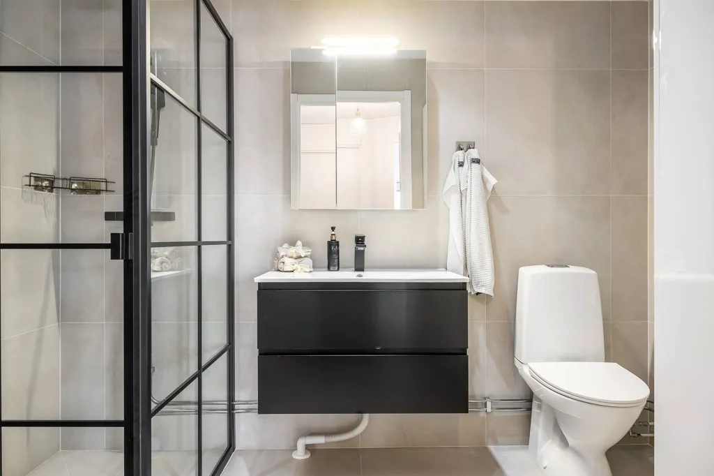 Salles de bain - Renovated Flat with Balcony in Central Norrköping