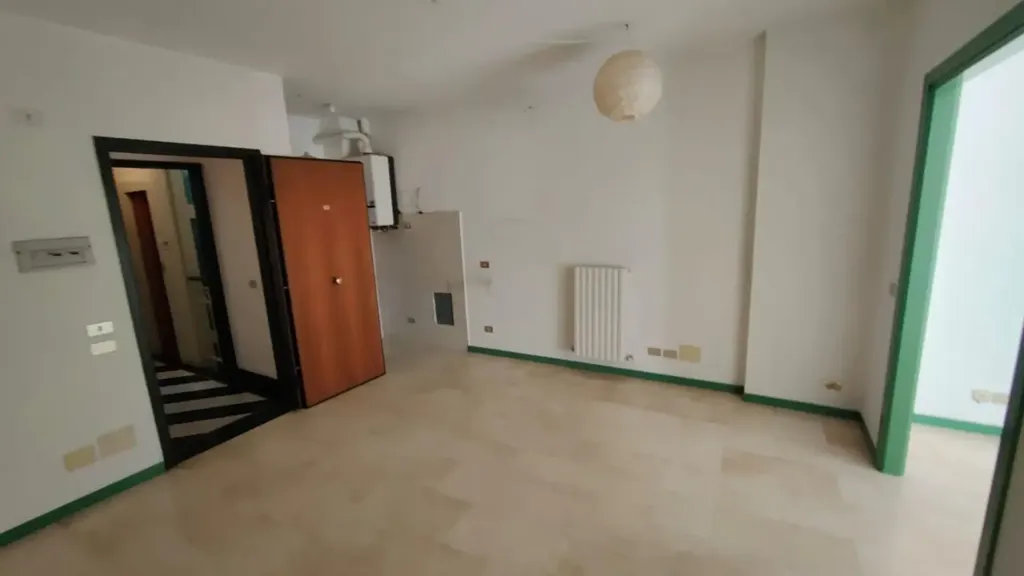 Appartement 3 pièces à IT