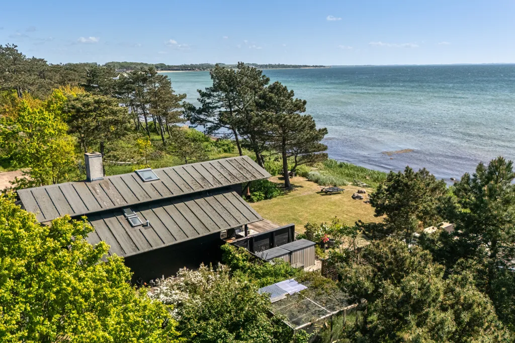 Õhuvaade - Architect-Designed Summerhouse with Storebælt View
