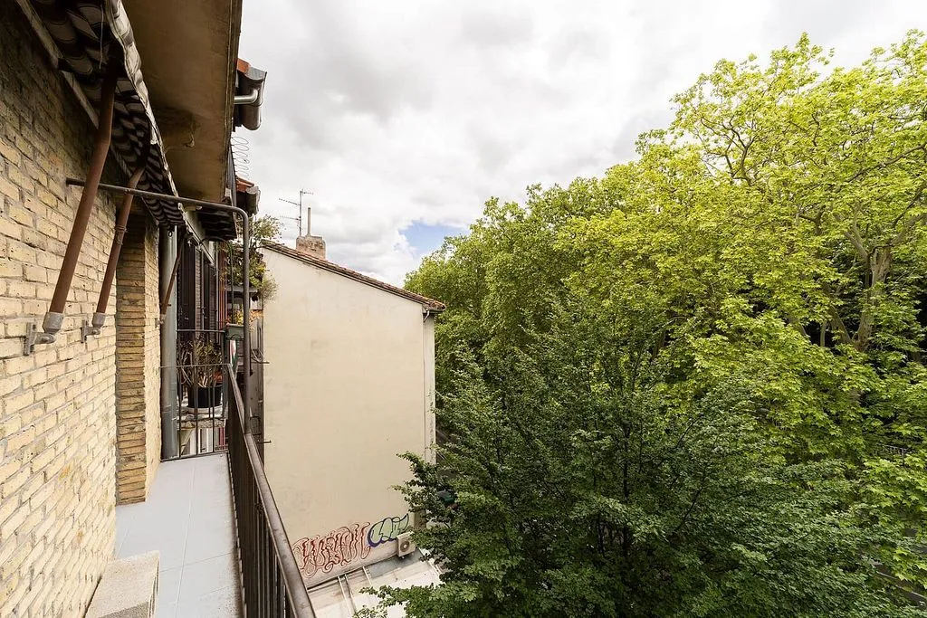 Balcon - Furnished Flat with Balcony in Pamplona