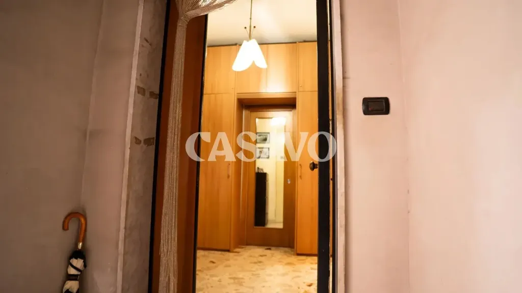 Esik - Ground Floor Apartment with Terrace in Afragola