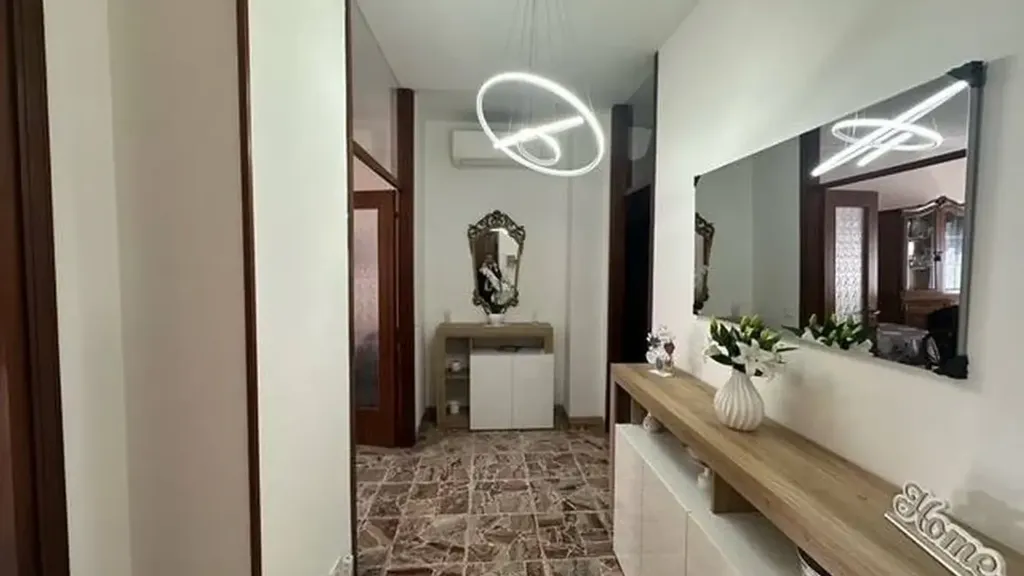 3-room apartment in IT