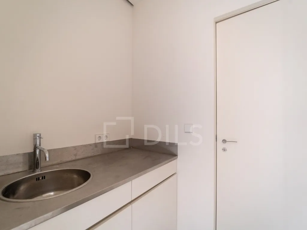 Cuisine - Office with Open Plan in Boavista, Porto