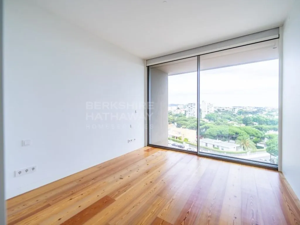 Pièces - Luxury Duplex Flat with Rooftop in Cascais