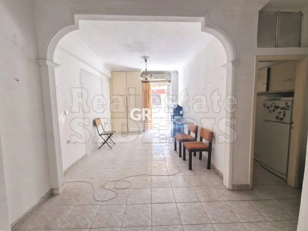 Esik - Apartment with Sea View in Loutraki
