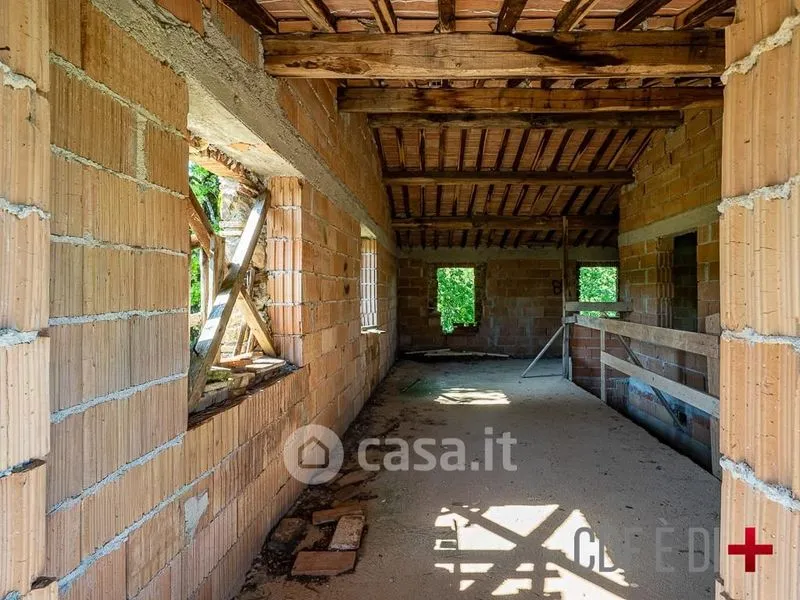 Stanze - Rustic Casale to Complete in Montieri