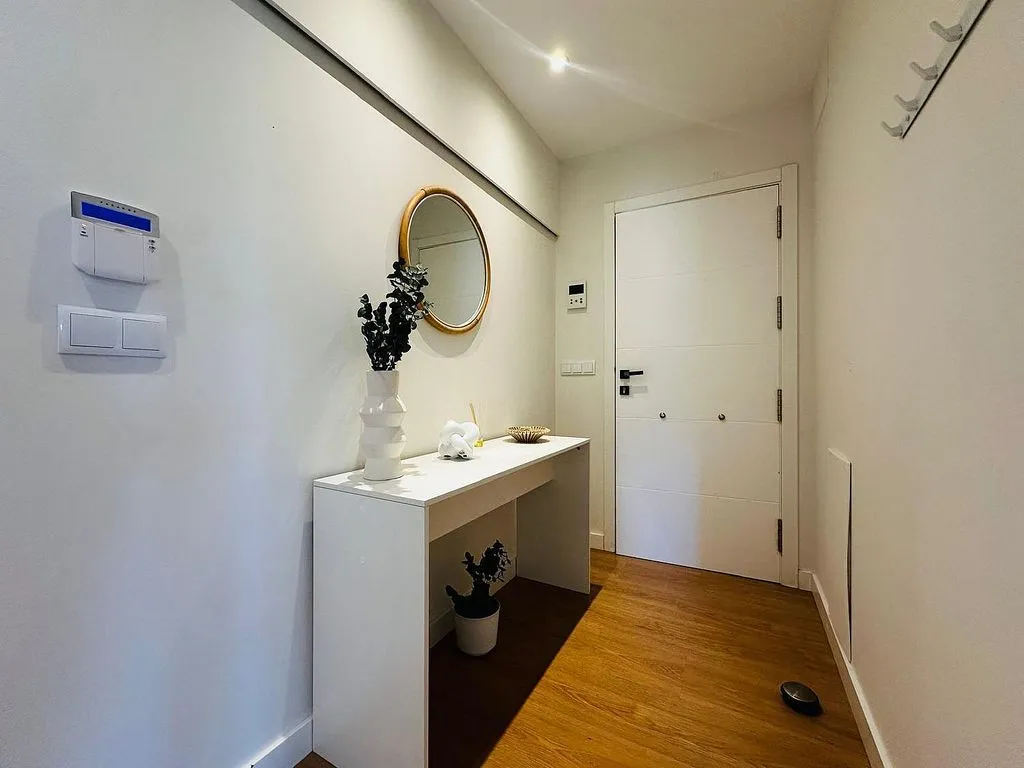 Entrée - Villa with Pool and Apartments in Elda