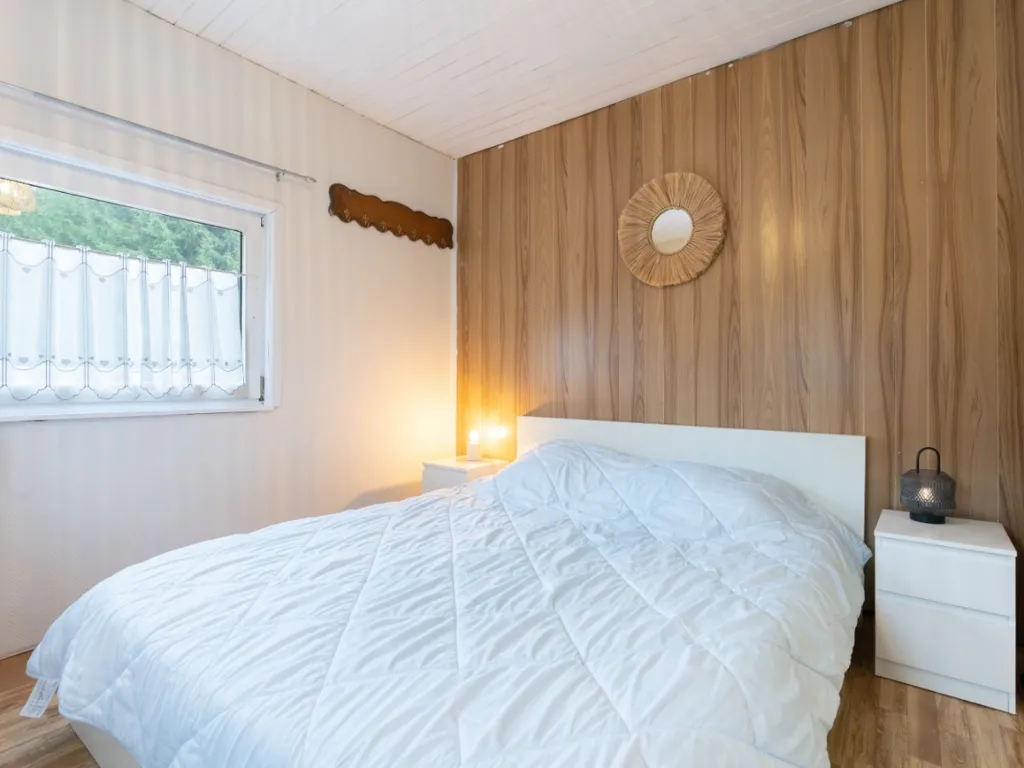 Chambres - Chalet de 2 Chambres sur un Grand Terrain à Neffe – Bastogne