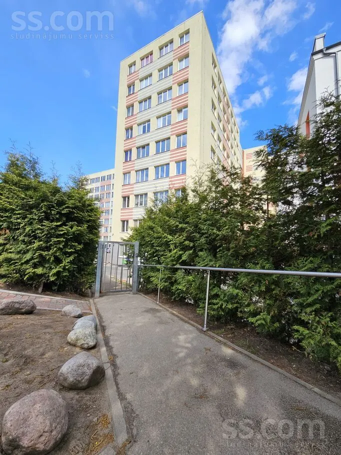Aed - 3-Bedroom Apartment with City View in Riga Centre