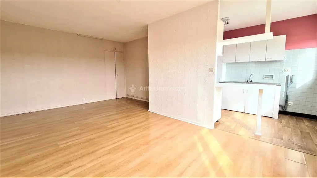 Elutuba - Spacious Flat with Parking in Albi Centre