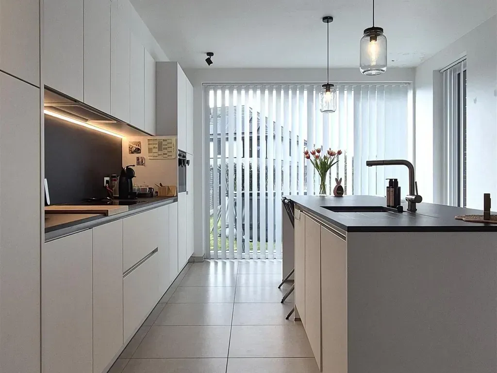 Cuisine - Nouvelle Construction Moderne avec Terrasse à Lokeren
