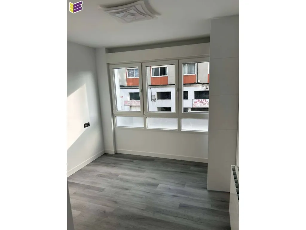 Pièces - Apartment with Terrace and Garage in Teis