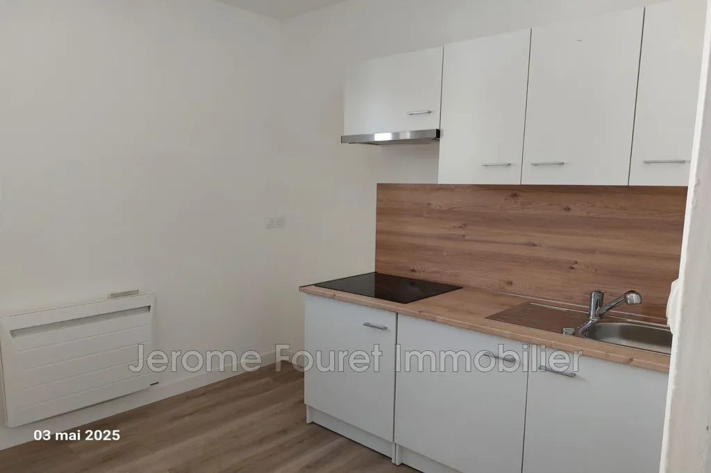 Cuisine - Appartement Rénové 3 Pièces en Centre-Ville à Égletons
