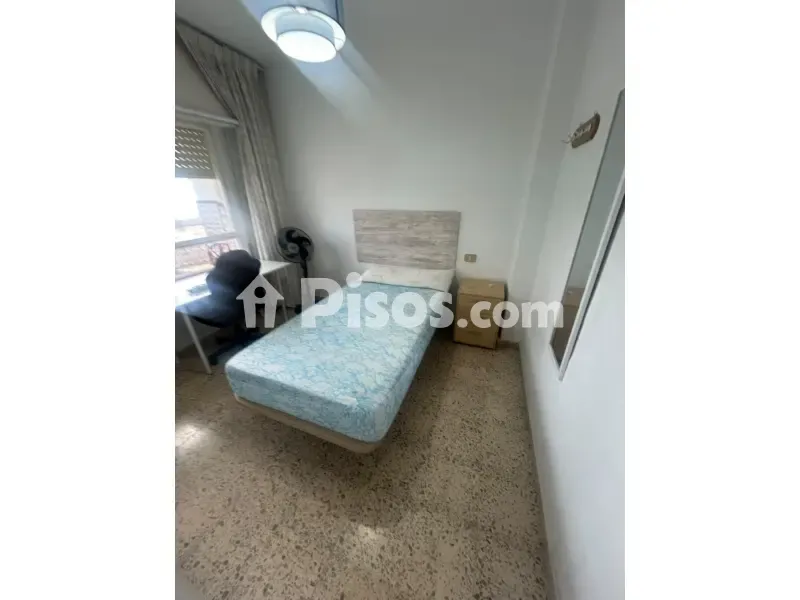 Magamistoad - Furnished Flat with Glass Balcony in Melilla