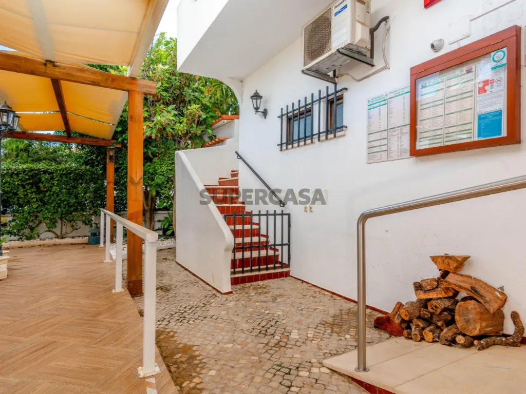 Jardin - Luxury House with Restaurant in Albufeira