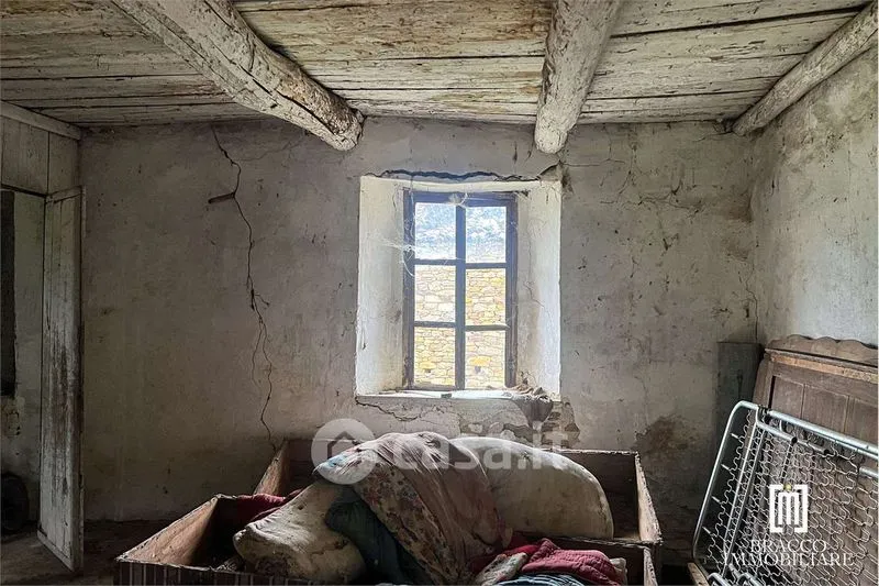 Pièces - Rustic Farmhouse with Panoramic Views in Cessole