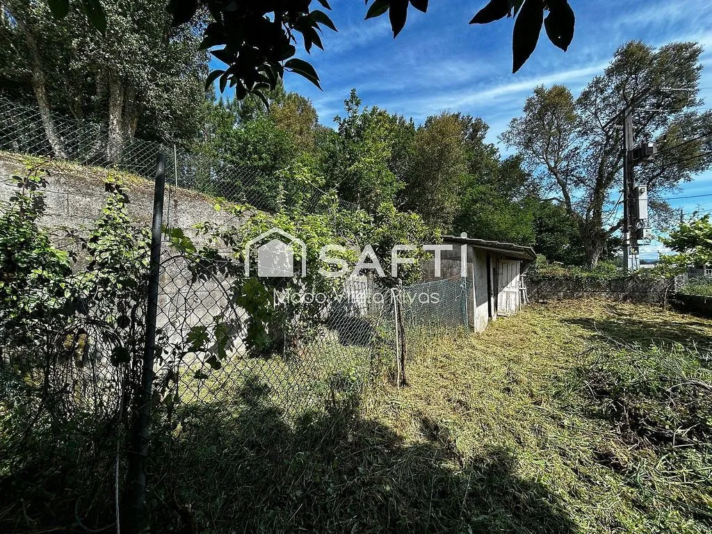 Aed - Detached House with Two Independent Units in Meis