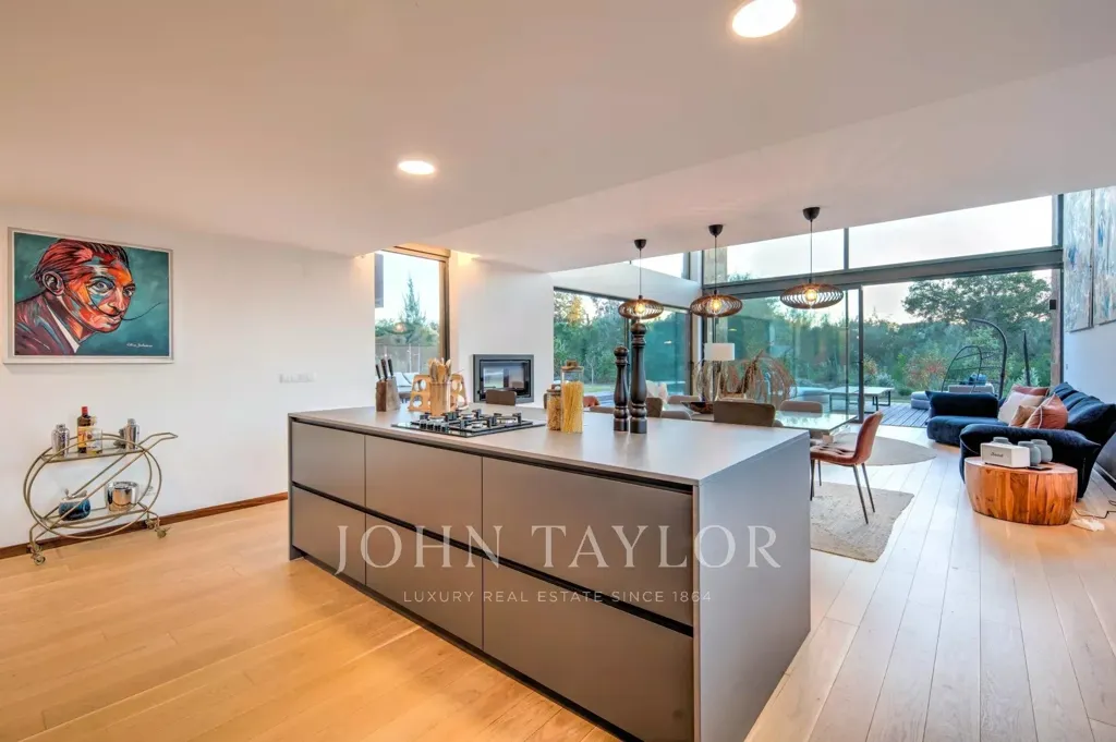 Kitchen - Modern Villa with Sea View in Troia Resort