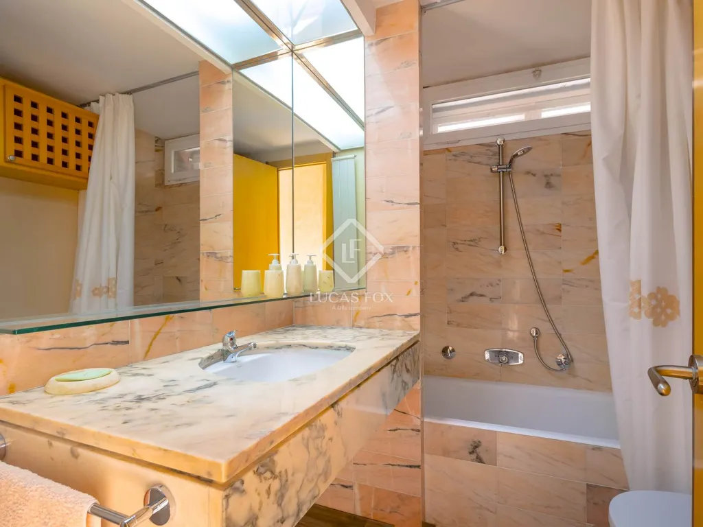 Salles de bain - Luxury Villa with Sea View in Premià de Dalt