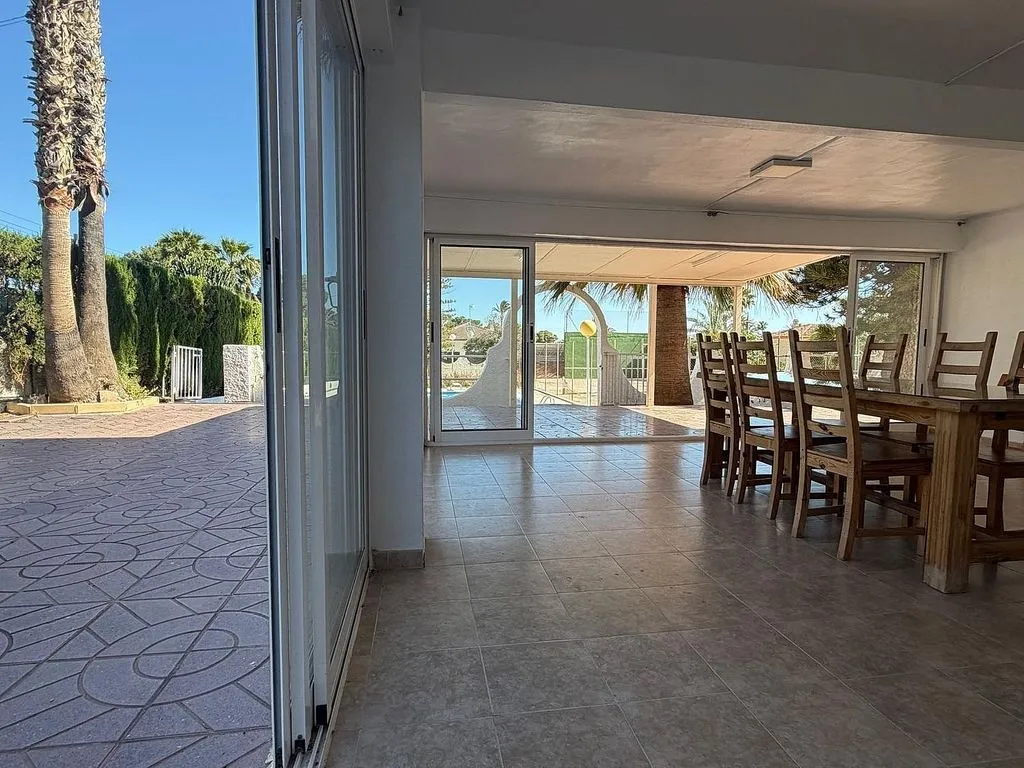 Terrass - Chalet with Pool and Terrace in Peña de las Águilas