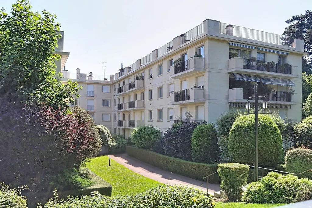 Giardino - 4-Piece Flat with Balcony near Meudon Observatory