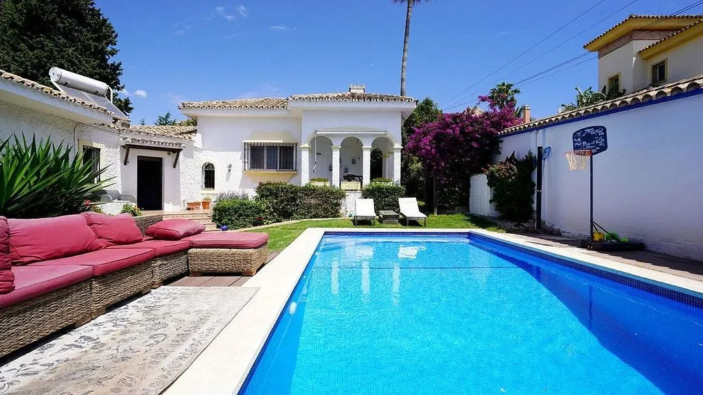 pool_area