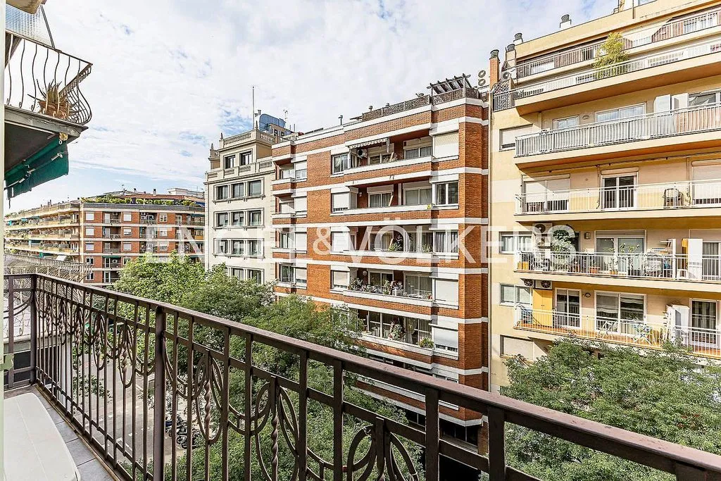 Balcon - Apartment with Terrace in L'Antiga Esquerra de l'Eixample