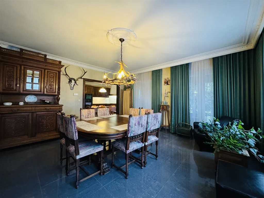 Sala da pranzo - Characterful Farmhouse with Stables in Dilsen-Stokkem