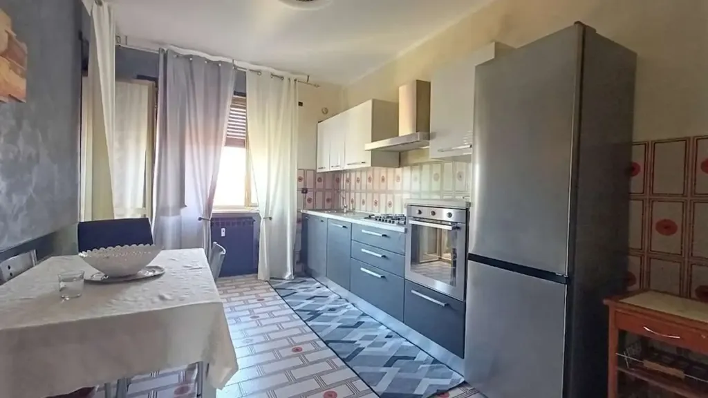 Cuisine - Apartment with Balcony in Robassomero