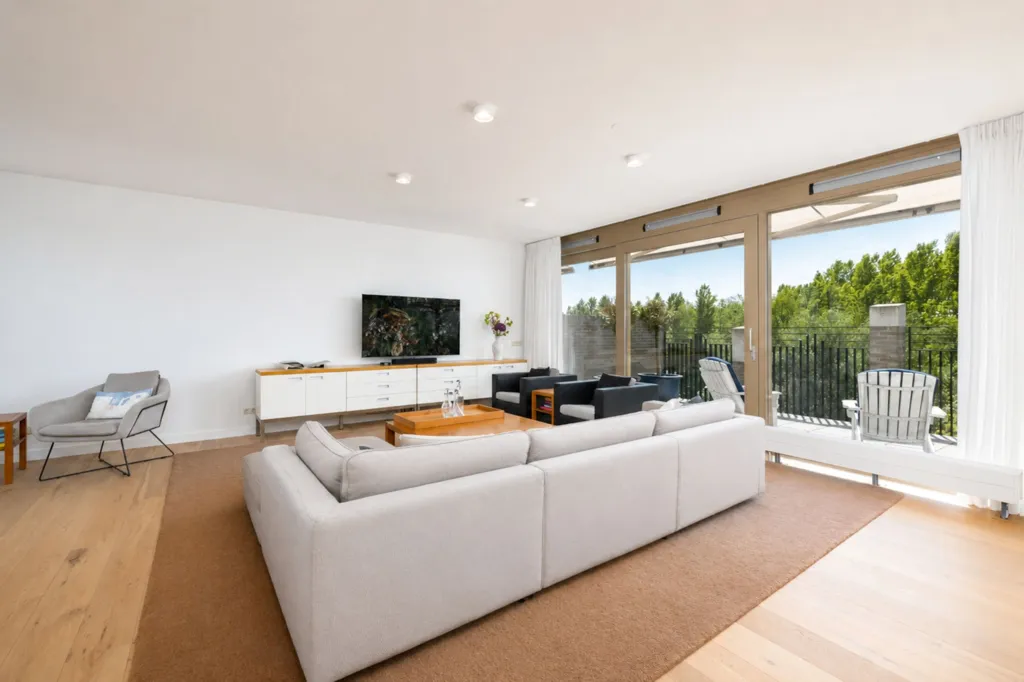 Elutuba - Luxury Penthouse with Castle View in Beeckendael
