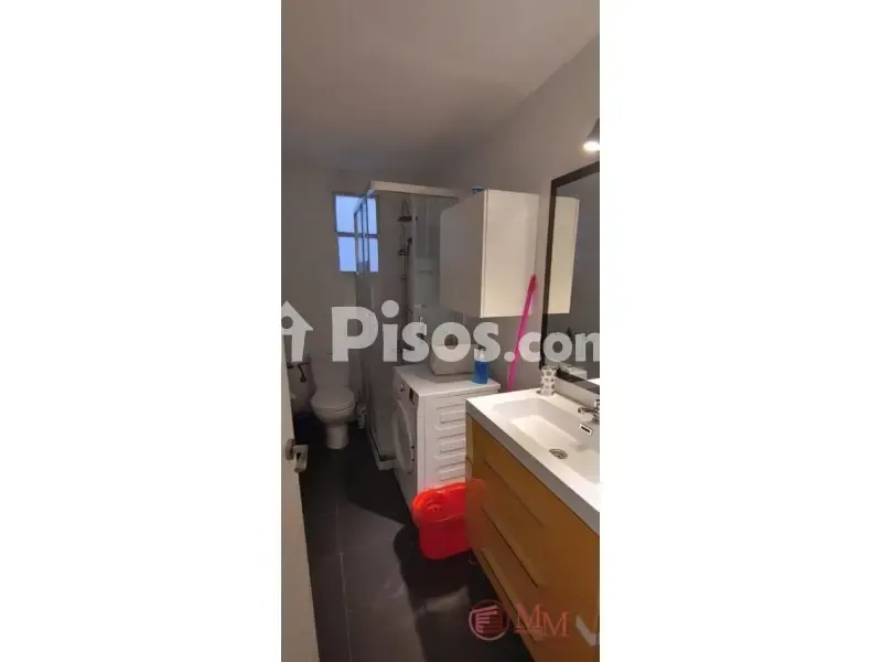 Bathrooms - Furnished Flat with Balcony in Ciudad Jardín