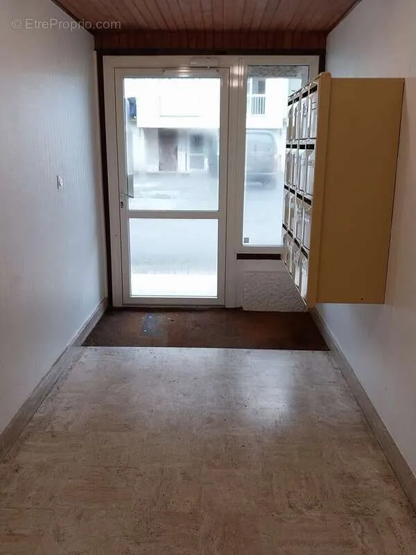 Ingresso - Studio with Balcony in Loudeac Centre