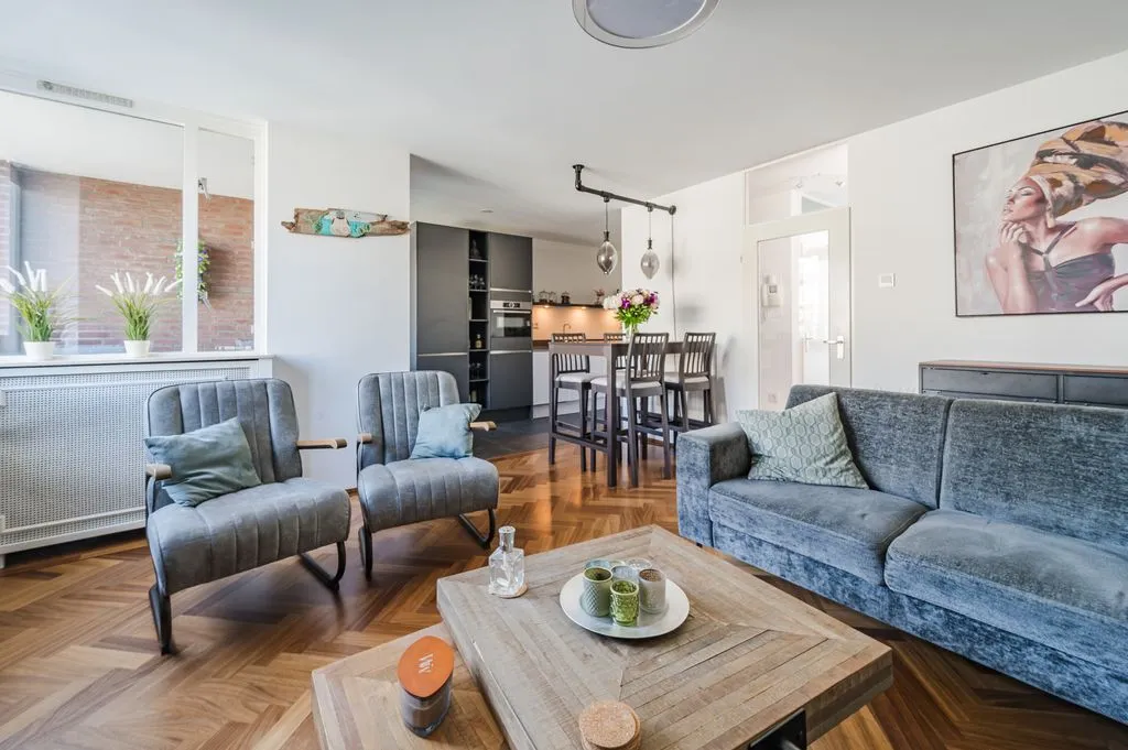 Soggiorno - Maisonette with Garden Access in Vlaardingen